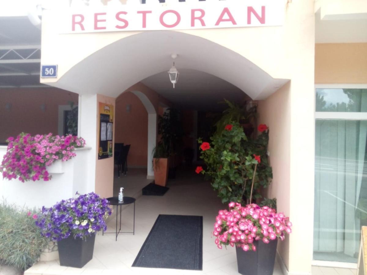 Pansion Restoran Marin Hotel Posedarje Ngoại thất bức ảnh